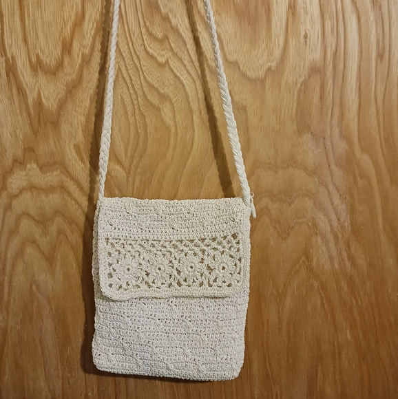Carlo D' Santi Crochet Rope Ivory Crossbody Purse - Picture 1 of 5
